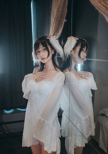 一个人www在线_超清完整在线观看