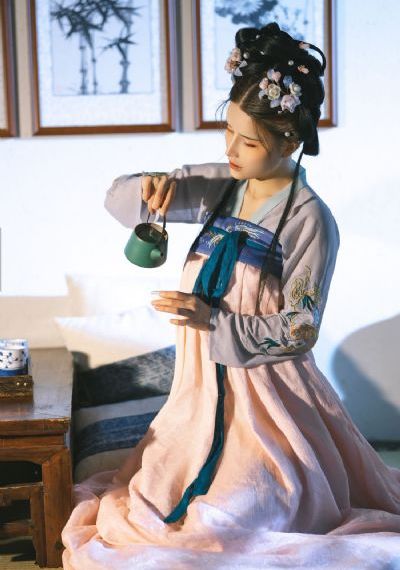 尖刀出鞘40集免费观看_BD英语在线观看
