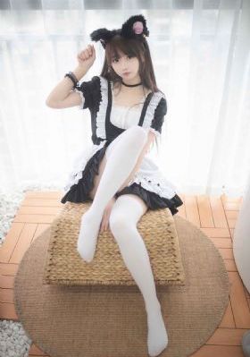 黑丝美女电影_1080P动漫免费观看